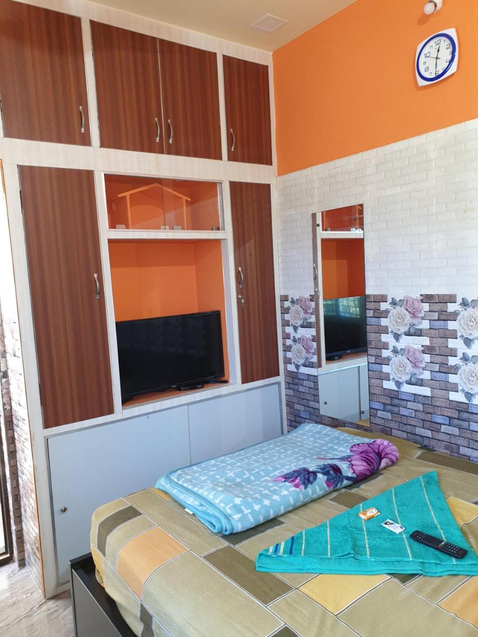 Rks Homestay Хампи Екстериор снимка